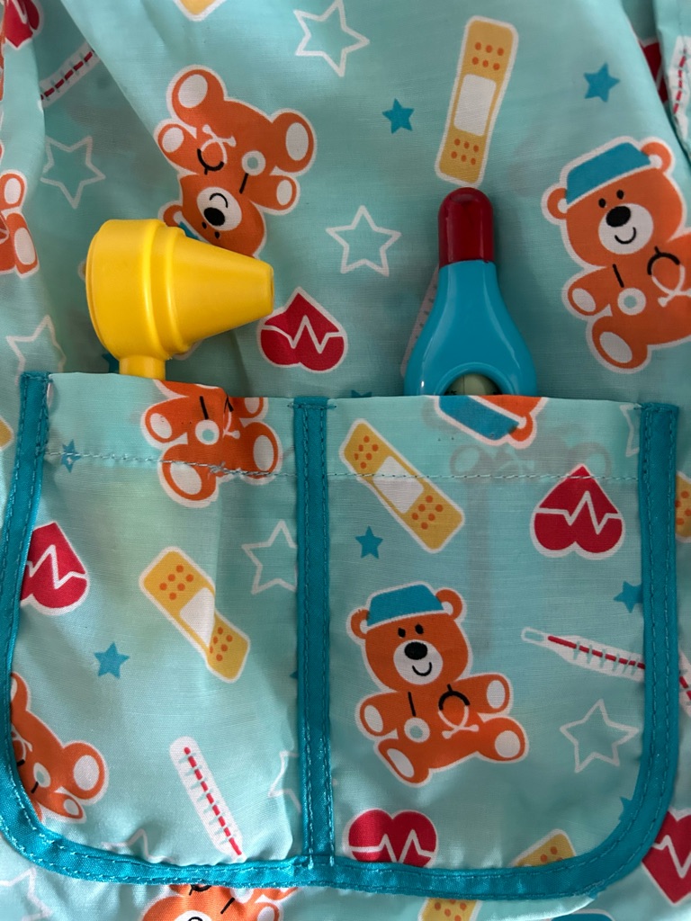 Melissa & Doug Light Aqua Pediatric Nurse Set Teddy Print And Plush Doll — image 5 of 6